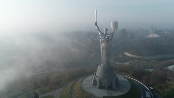 Drónvideó Anyaföld Emlékműve Kijevben Ukrajnában Légi Szimbólum Város — Stock videók