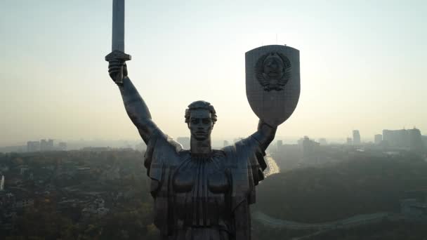 Drone Video Monumentul Mamei Din Kiev Ucraina Aeriană Orasul Simbol — Videoclip de stoc