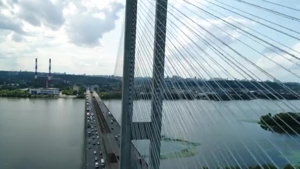 Survei Udara Jembatan Selatan Kyiv Melalui Dnieper Ukraina Musim Panas — Stok Video