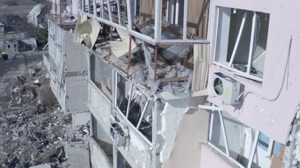 Ház Romjai Megrongálódtak Lövedékek Orosz Támadás Pusztítás Okozta Háború Ukrajnában — Stock videók