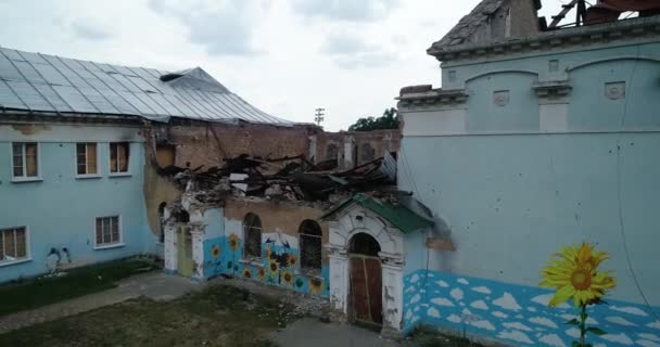 Palác Kultury Zničený Exteriér Domu Kultury Irpinu Letecký Ukrajina Válka — Stock video