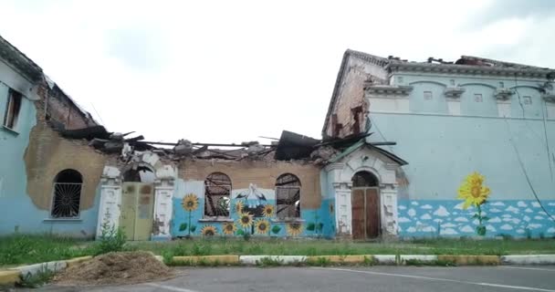 Pałac Kultury Zniszczona Zewnętrzna Część Domu Kultury Irpin Powietrza Ukraina — Wideo stockowe