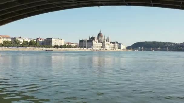 ブダペストのハンガリー国会議事堂の空中ビュー ハンガリーの首都シティスケープ サマー サマー — ストック動画