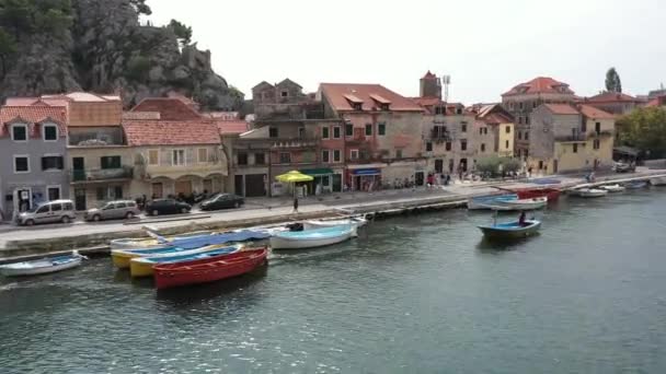Gamle Byer Kroatien Sommerferie Yachting Cetina River Snoede Sig Gennem – Stock-video