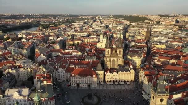 Вид Сонячний Повітряний Дрон Над Празькою Староміською Площею Чехія Літо — стокове відео