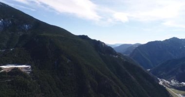 Andorra dağlarının hava manzarası, Funicamp d 'Encamp, Andorra la vella, Andorra la vieja, İspanya