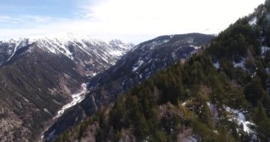 Andorra dağlarının hava manzarası, Funicamp d 'Encamp, Andorra la vella, Andorra la vieja, İspanya