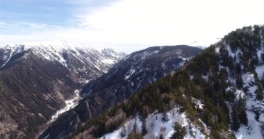 Andorra dağlarının hava manzarası, Funicamp d 'Encamp, Andorra la vella, Andorra la vieja, İspanya