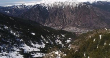 Andorra dağlarının hava manzarası, Funicamp d 'Encamp, Andorra la vella, Andorra la vieja, İspanya
