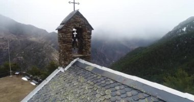 Santuario de Canlich Kilisesi. Andorra. Havadan. Kış. 