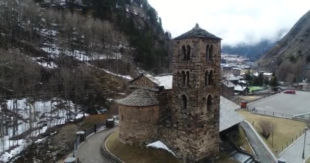 Kerk Sant Joan Caselles Andorra Winter Luchtfoto — Stockvideo