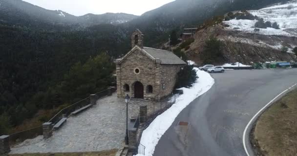 Romaanse Kerk Santuario Canlich Andorra Luchtfoto Winter — Stockvideo