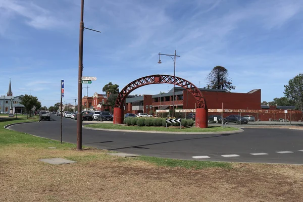 Echuca Austrália Março 2020 Rotunda Trânsito Com Exposição Aço Histórica — Fotografia de Stock