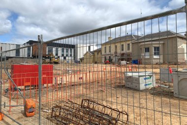 MARYBOROUGH VICTORIA  AUSTRALIA September 28 2025 Construction site of Maryborough Hospitals car parking area