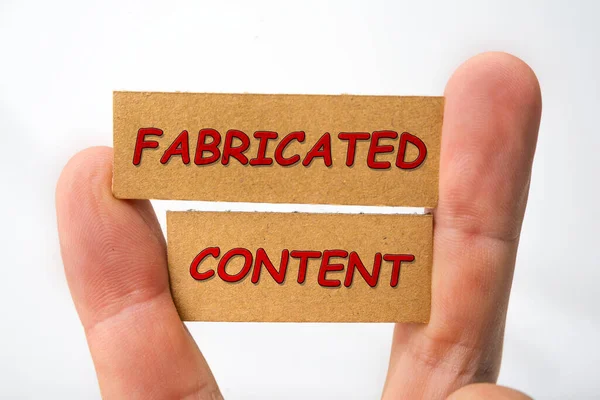 Misleading Fabricated Content Sign White — Stock Photo, Image