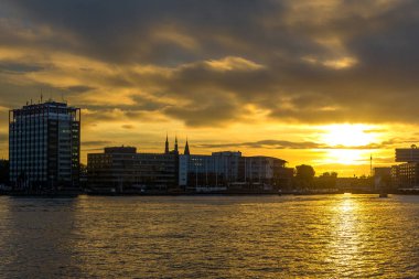 Amsterdam gün batımı panoramik görüntüsü bir baraj gözlem kulesinden