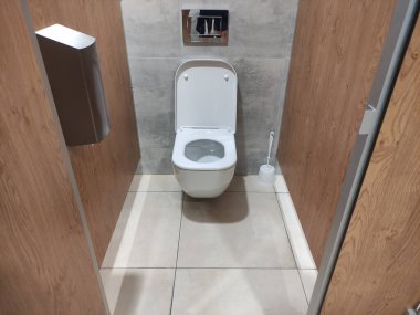 Alışveriş merkezindeki umumi tuvalet.