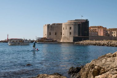 Eski kasabadaki Dubrovnik yat limanı.