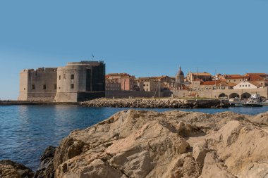 Eski kasabadaki Dubrovnik yat limanı.