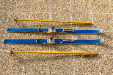 Blue Retro skis from sixties clipart