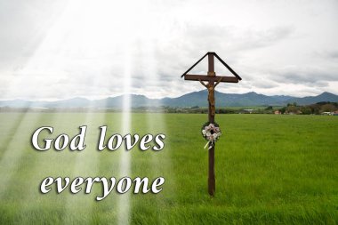 Tanrı seni seviyor. Tanrıya güveniyoruz.