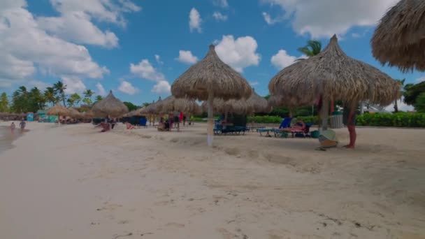Beautiful View Sandy Eagle Beach Caribbean Sea Vacationing Tourists Sun — Stockvideo