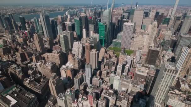 Prachtig Uitzicht Van Bovenaf Daken Van Wolkenkrabbers Manhattan New York — Stockvideo