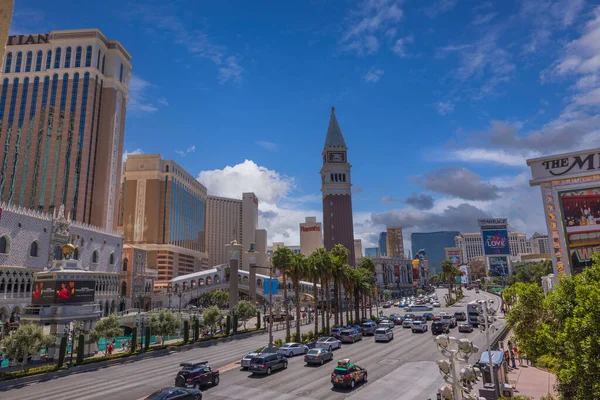 Prachtig Uitzicht Hoofdstraat Van Las Vegas Strip Met Passerende Auto — Stockfoto