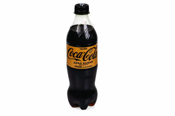 Närbild Kall Plast Sockerfri Flaska Med Vanilj Coca Cola Isolerad — Stockfoto