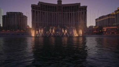 Las Vegas 'taki Bellagio Oteli' nin güzel manzarası gün batımına karşı. Las Vegas mı? Nevada mı? ABD. 17.09.2022.