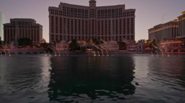 Las Vegas 'taki Bellagio Oteli' nin güzel manzarası gün batımına karşı. Las Vegas mı? Nevada mı? ABD. 17.09.2022.