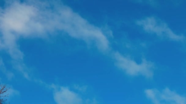 Prachtig Uitzicht Blauwe Lucht Met Witte Wolken Zweden — Stockvideo