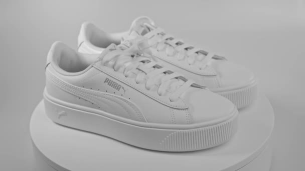 Close View White Puma Sneakers White Rotating Disk Sweden Uppsala — Stock Video