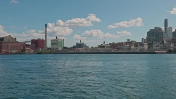 Hermosa Vista Zona Industrial Brooklyn Través Del Río Hudson Con — Vídeo de stock
