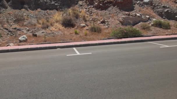 View Parking Spaces Cars Highway Mountains Gran Canaria Spain — Vídeo de Stock