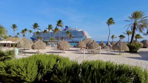 Caducidad Tiempo Con Crucero Saliendo Del Puerto Curasao Soleado Día — Vídeos de Stock