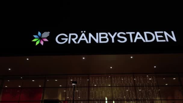 Gyönyörű Éjszakai Kilátás Bejárat Granby Stadion Hipermarket Egy Téli Fagyos — Stock videók