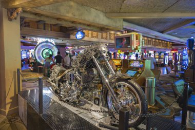 Define Adası Kumarhane Oteli 'nde sergilenen efsanevi ve benzersiz bisiklet 