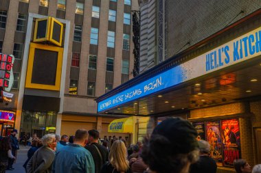 Broadway 'deki Shubert Tiyatrosu' nda 