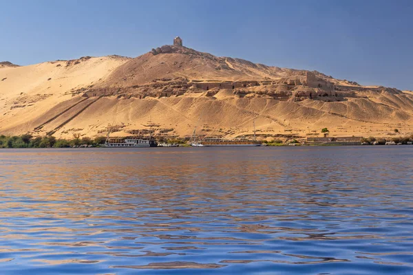 Tumbas Montaña Los Nobles Río Nilo Asuán Egipto — Foto de Stock