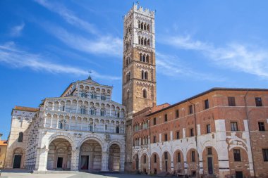 Lucca Katedrali (Duomo di Lucca, Cattedrale di San Martino), İtalya 'nın Lucca şehrinde bulunan bir katedral.. 