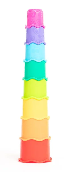 Juguete Colorido Para Niños Tazas Pila Aisladas Sobre Fondo Blanco —  Fotos de Stock