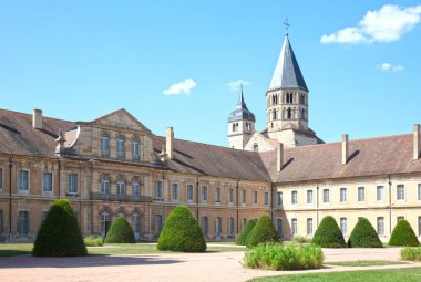 Cluny Abbey, Burgundy, Fransa 'nın ortasında.