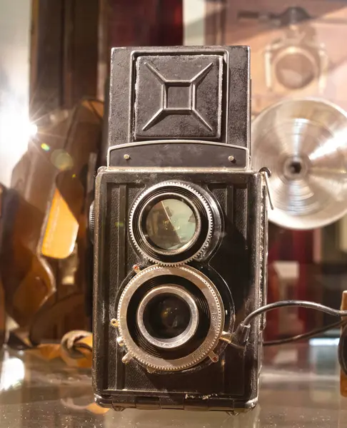 Классическая Старая Черная Камера Интенсивно Используемая Выборочная Фокусировка — стоковое фото