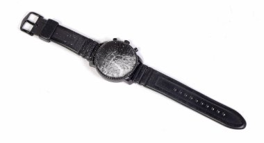 Kırık akıllı seğirme beyaz arka planda izole edilmiş