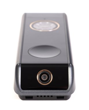 Modern kablosuz kamera eşiği, beyaz arka planda.