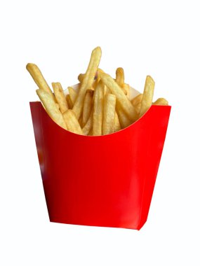 Fast food restoranından düşen patates kızartmaları beyaz arka planda izole edilmiş..