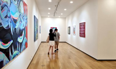 Bangkok, Tayland - 16 Aralık 2023: Tang Çağdaş Sanat, Nehir Kenti, Bangkok, Tayland Çağdaş Sanat Sergisi.