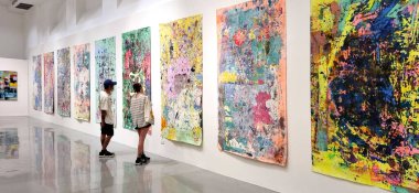 Bangkok, Tayland - 6 Aralık 2024: 4 ARALIK 2024, Tayland, Bangkok Ulusal Galerisi Çağdaş Sanat Sergisi.