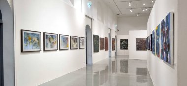 Bangkok, Tayland - 6 Aralık 2024: 4 ARALIK 2024, Tayland, Bangkok Ulusal Galerisi Çağdaş Sanat Sergisi.
